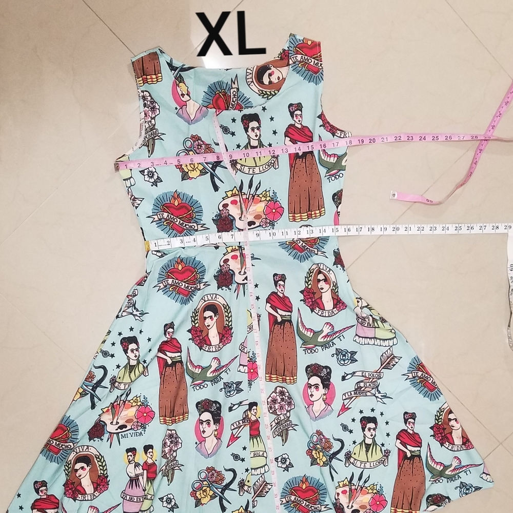 Frida Kahlo dress - Picture 5 of 8